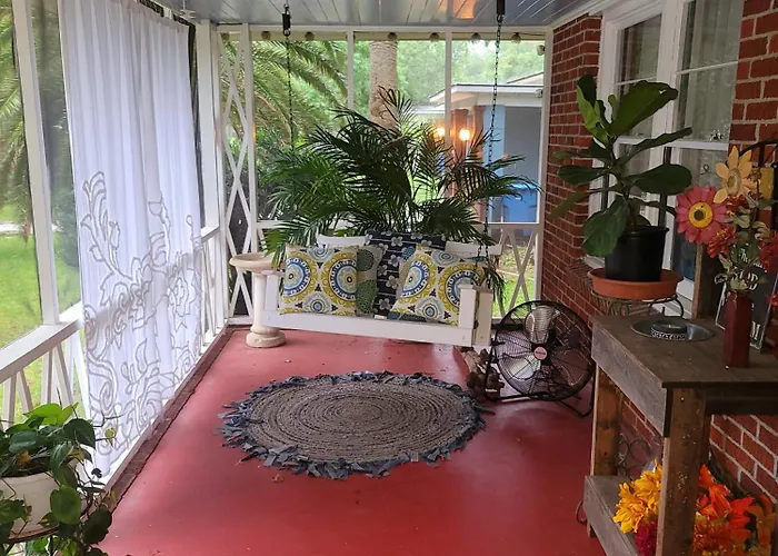 Garden Room N Free Coffee -Tea